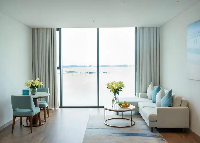 A La Carte Happy High Floor With Sea View Ha Long